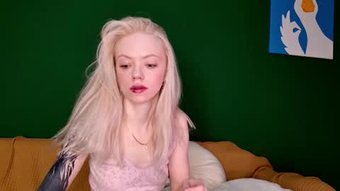 jane_margol1s online show from 23, 12, 2025