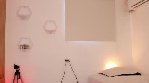 Snapshot of jane_monttgomery chatting on 8, 4, 2026 Jane M online show from 8, 4, 2026