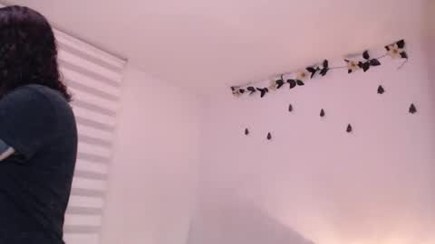 Snapshot of jane_r chatting on 16, 1, 2025 Jane online show from 16, 1, 2025