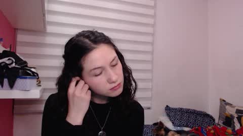 Snapshot of jane_r chatting on 16, 12, 2025 Jane online show from 16, 12, 2025