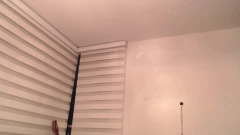 Snapshot of jane_r chatting on 15, 4, 2026 Jane online show from 15, 4, 2026