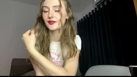 Snapshot of janesspace chatting on 27, 3, 2026 Janie online show from 27, 3, 2026