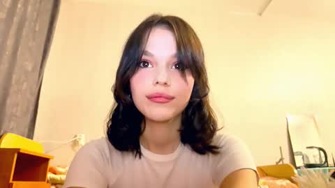 Snapshot of janethcensky chatting on 20, 11, 2025 Aleksia online show from 20, 11, 2025