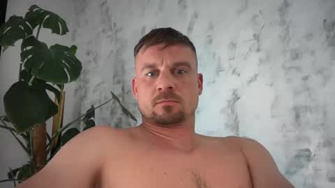Snapshot of janettarobin chatting on 29, 4, 2026 RoJan online show from 29, 4, 2026