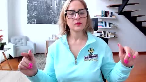 Snapshot of janeturner chatting on 5, 3, 2025 JANE TURNER MILF online show from 5, 3, 2025