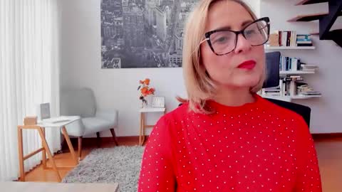 Snapshot of janeturner chatting on 22, 10, 2025 JANE TURNER MILF online show from 22, 10, 2025