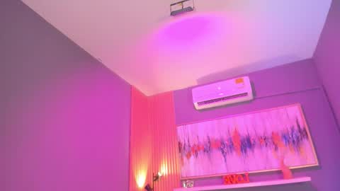 Janinne  online show from 24, 2, 2026