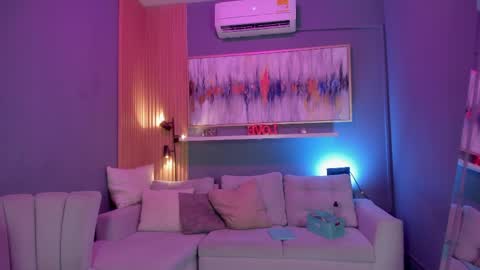 Janinne  online show from 30, 3, 2026