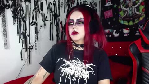 Snapshot of janna_ink chatting on 23, 12, 2024      online show from 23, 12, 2024