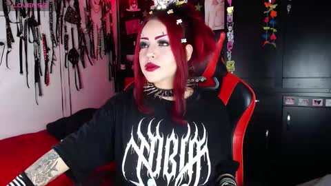 Snapshot of janna_ink chatting on 31, 12, 2024      online show from 31, 12, 2024