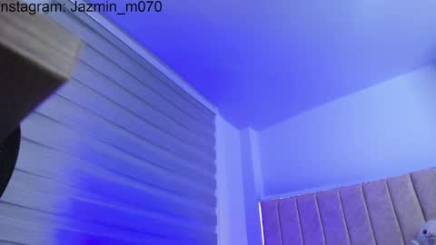 Snapshot of janne_moore chatting on 15, 4, 2026 Jane online show from 15, 4, 2026