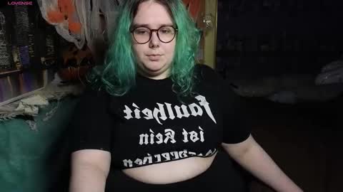 Snapshot of jannet_star chatting on 9, 11, 2025 Jannet online show from 9, 11, 2025