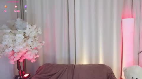 Snapshot of jannetjerkson chatting on 25, 10, 2025 Janet online show from 25, 10, 2025