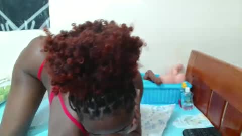 Snapshot of jannie_e chatting on 11, 5, 2026 Jannie online show from 11, 5, 2026