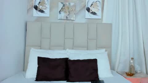 Jaslyn online show from 3, 1, 2025