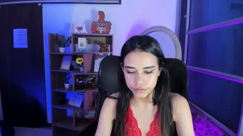 jasmin_skinny online show from 5, 12, 2025