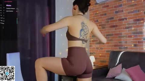 Snapshot of jasmindoroti chatting on 16, 12, 2025 Chloe online show from 16, 12, 2025