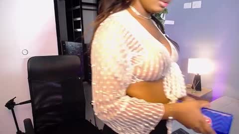 Snapshot of jasminecampbell chatting on 14, 2, 2025 Instagram jasminecampbell1 online show from 14, 2, 2025