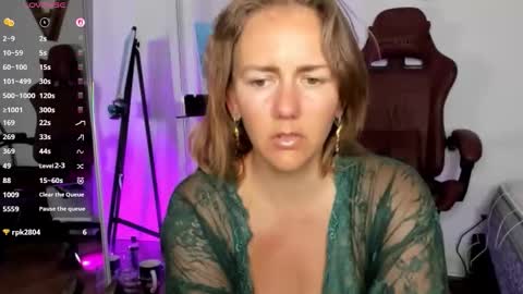 Jasmine Daze online show from 3, 12, 2025