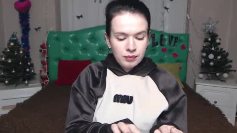 Snapshot of jasminekouch chatting on 14, 1, 2026 JasmineKouch online show from 14, 1, 2026