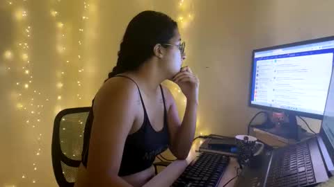 Snapshot of jasmineprincess_ chatting on 8, 4, 2026 Jasmine online show from 8, 4, 2026