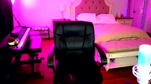 Snapshot of jasminewinters chatting on 7, 2, 2026 Jasmine Winters online show from 7, 2, 2026