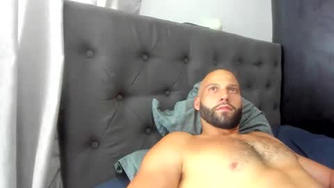    online show from 24, 10, 2025