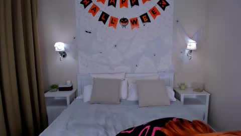 Charlotte online show from 27, 10, 2025