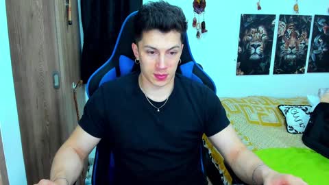 Javier online show from 5, 1, 2025