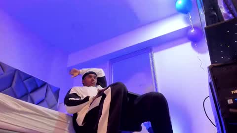 jax black online show from 2, 10, 2025