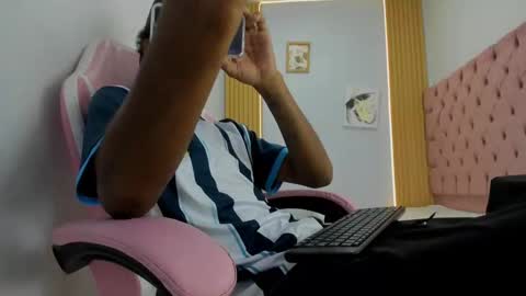 Snapshot of jax_maliq chatting on 19, 10, 2025 jax_maliq online show from 19, 10, 2025