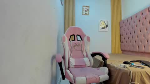 jax_maliq online show from 4, 11, 2025