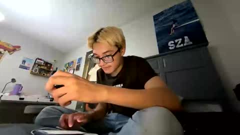 jay10697 online show from 19, 4, 2026