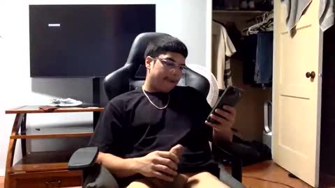 Snapshot of jay2sexyy02 chatting on 10, 11, 2025 jay2sexyy02 online show from 10, 11, 2025