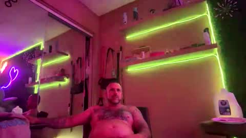 jay_banks0420 online show from 5, 12, 2025