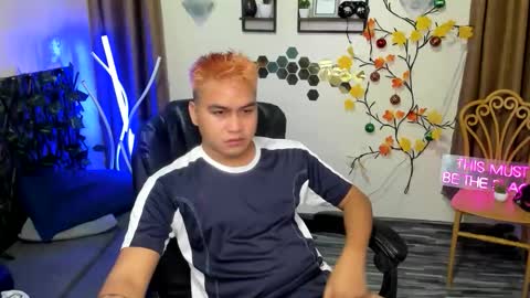 Snapshot of jay_hotcummer chatting on 18, 12, 2025 JL online show from 18, 12, 2025