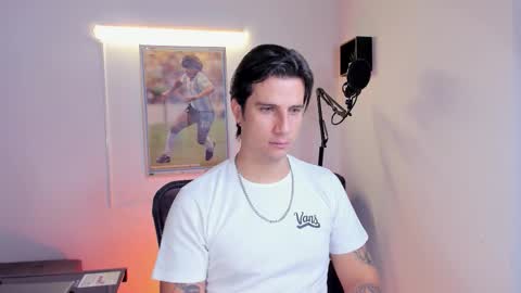 Jay Alvarrez online show from 25, 10, 2025