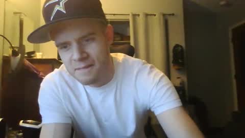 Snapshot of jaybrik92 chatting on 8, 4, 2026 Jlio Delgauto online show from 8, 4, 2026