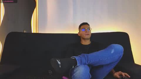 Jay online show from 11, 11, 2025