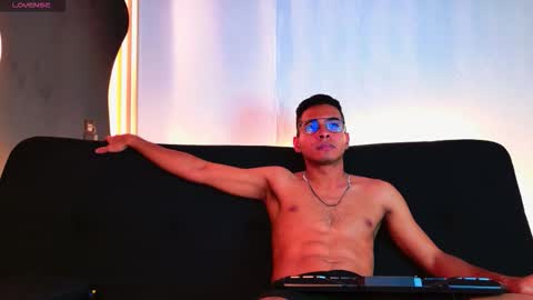 Jay online show from 12, 11, 2025