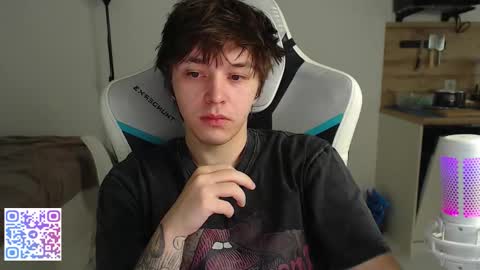 Snapshot of jayce_icestone chatting on 21, 12, 2025 Jayce online show from 21, 12, 2025