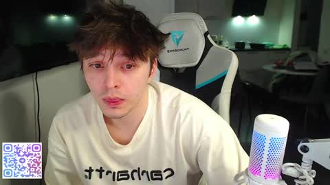 Snapshot of jayce_icestone chatting on 8, 4, 2026 Jayce online show from 8, 4, 2026