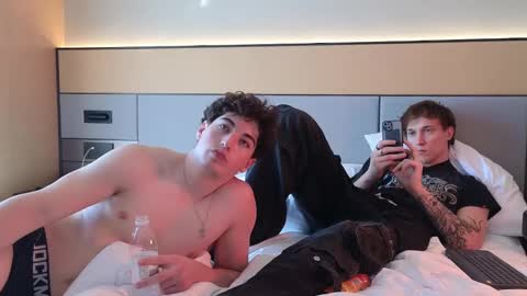 THE HOUSE online show from 5, 2, 2025