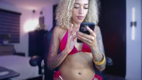 Snapshot of jaydafuego chatting on 28, 3, 2026 jayda fuego online show from 28, 3, 2026
