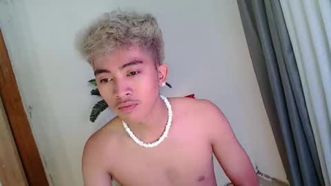 jaysee_hugecox online show from 18, 4, 2026