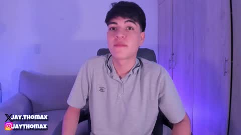 jaythomax online show from 30, 1, 2025