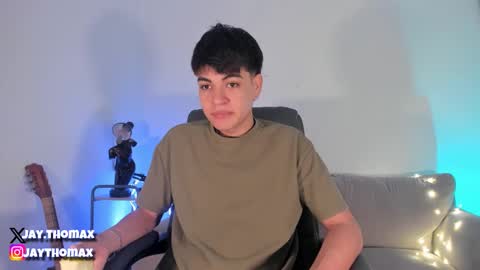 jaythomax online show from 30, 1, 2025