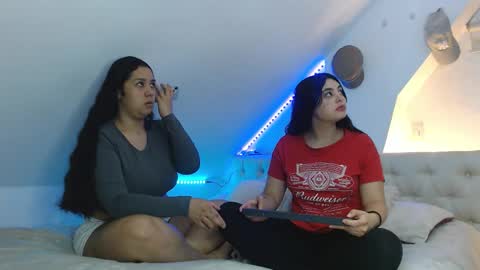 Snapshot of jazmin_dharius chatting on 17, 10, 2025 Jazmin and Scarlett online show from 17, 10, 2025