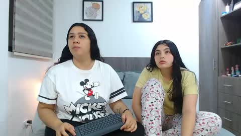 Snapshot of jazmin_dharius chatting on 14, 4, 2026 Jazmin and Scarlett online show from 14, 4, 2026