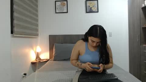 Snapshot of jazmin_dharius chatting on 19, 5, 2026 Jazmin and Scarlett online show from 19, 5, 2026